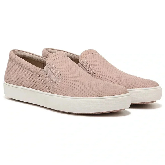 Naturalizer Women’s Marianne Slip On Sneakers, Blush/Light Pink, Size 10M - Picture 1 of 15